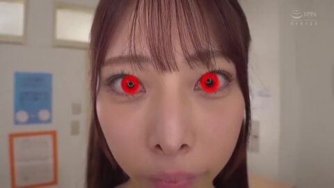 金髪巨乳の女子大生が競泳水着で羞恥プレイに溺れる洗脳SEX！
